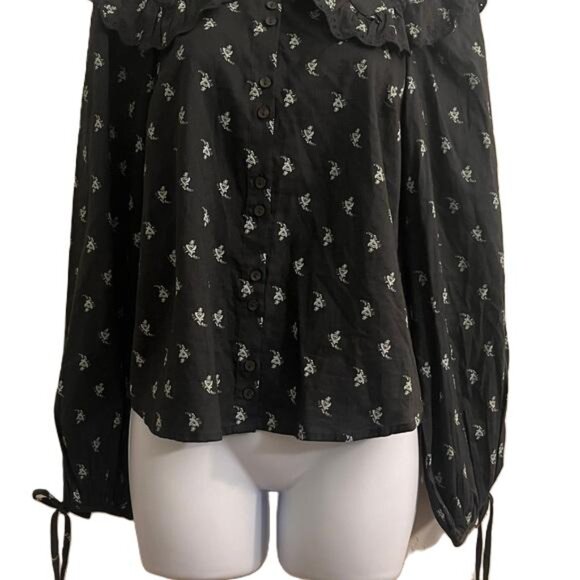 Universal Thread Womens Black Floral Eyelet Collar Button Up Blouse XS - Picture 4 of 5